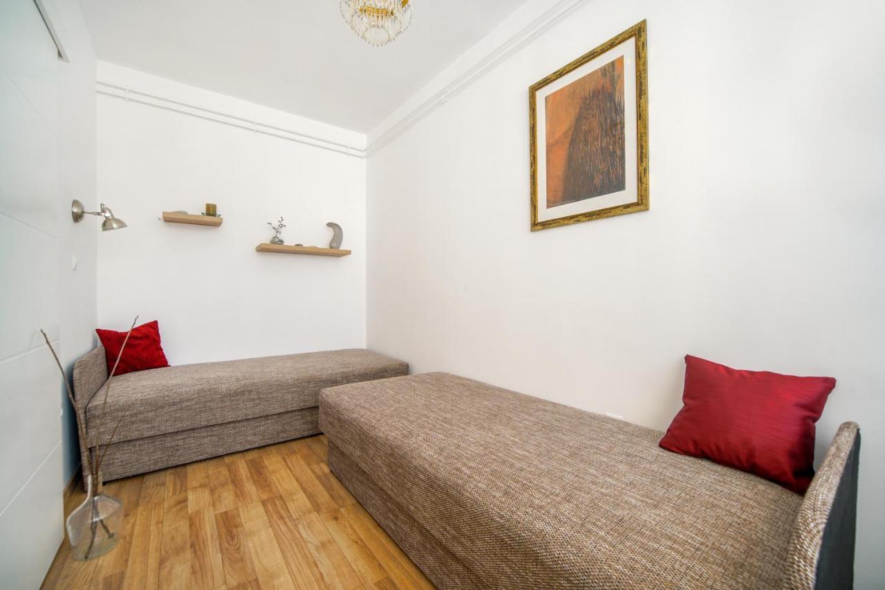 Illy Apartman Apartment Eger Exterior photo